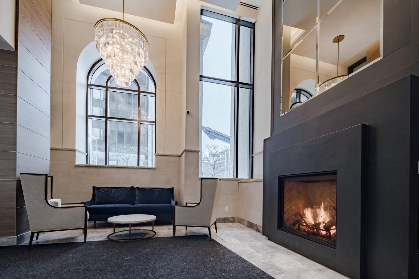 Common room - 1606-628 Rue St-Jacques, Montréal (Ville-Marie), QC - Indoor With Fireplace