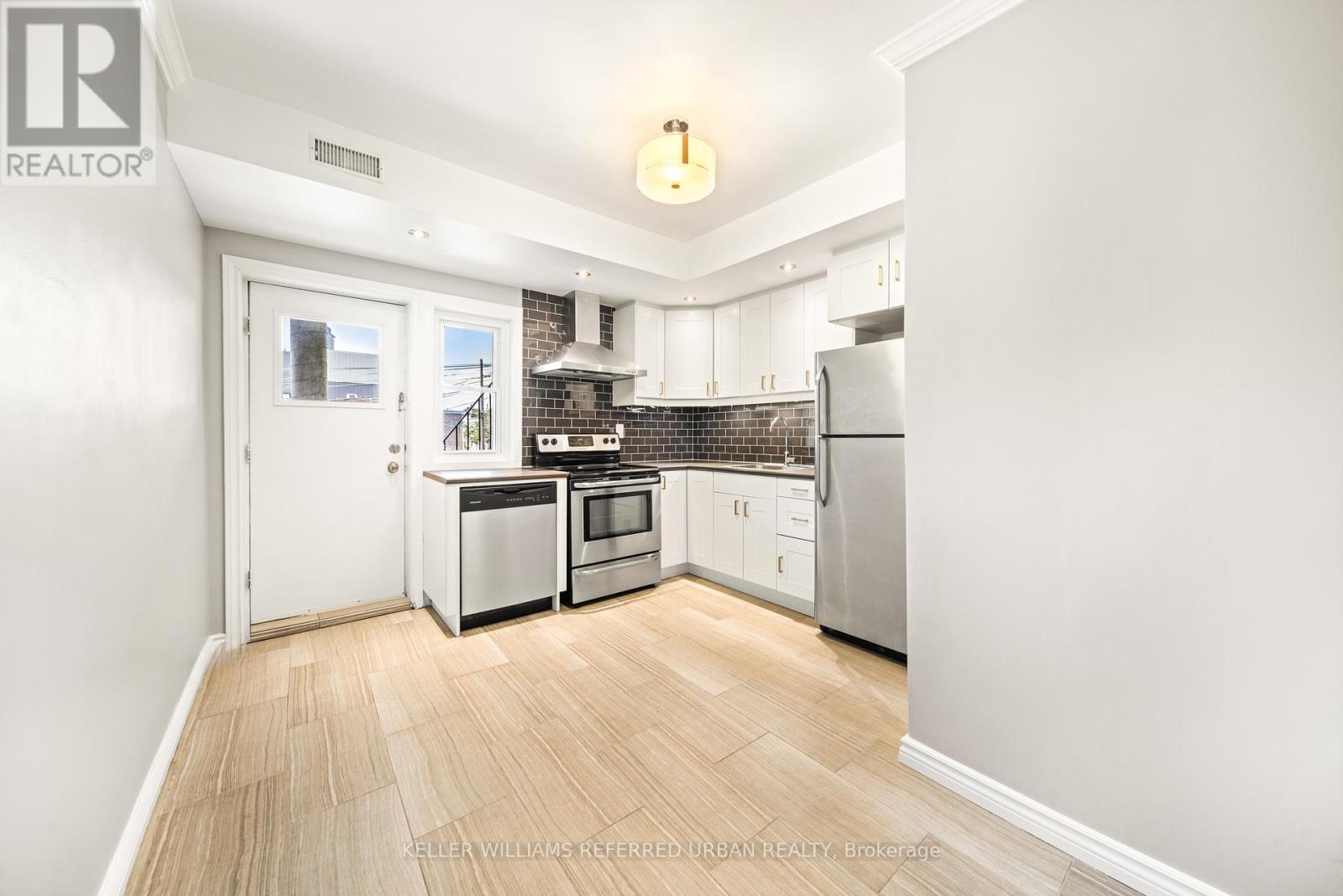 1078 Dovercourt Road, Toronto, ON - Indoor Photo Showing Kitchen