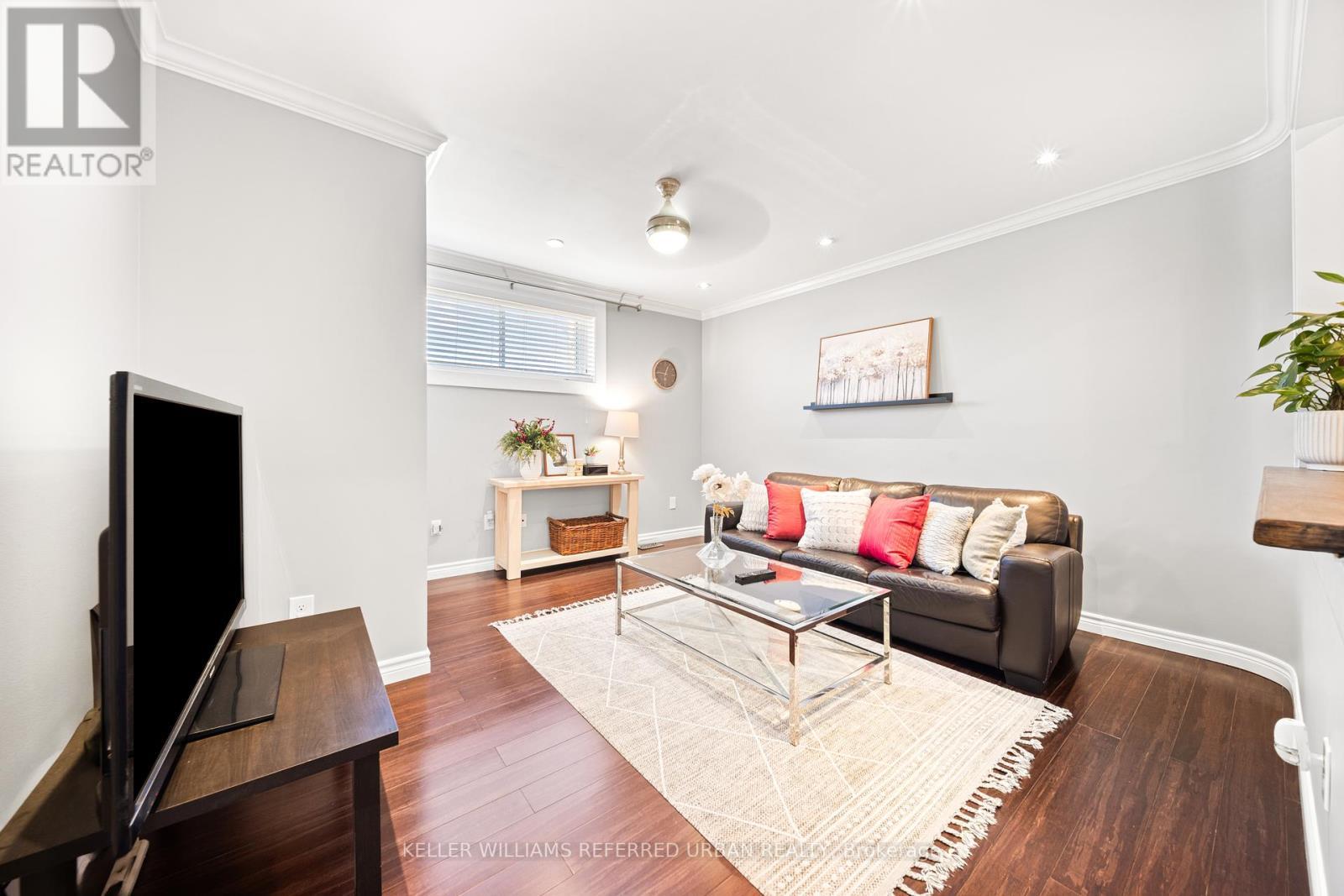 1078 Dovercourt Road, Toronto, ON - Indoor Photo Showing Living Room