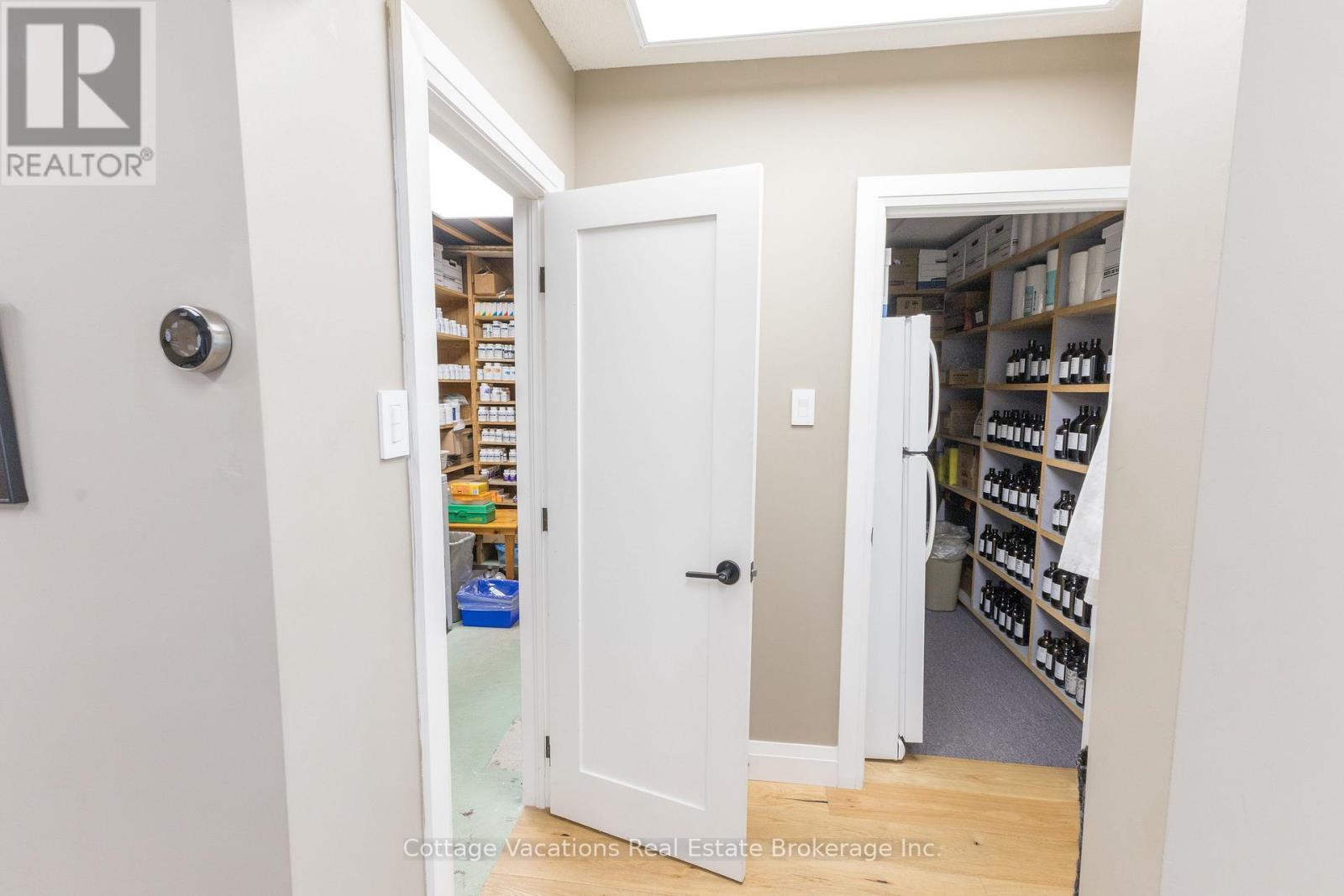 10 Brunel Road, Huntsville (Chaffey), ON