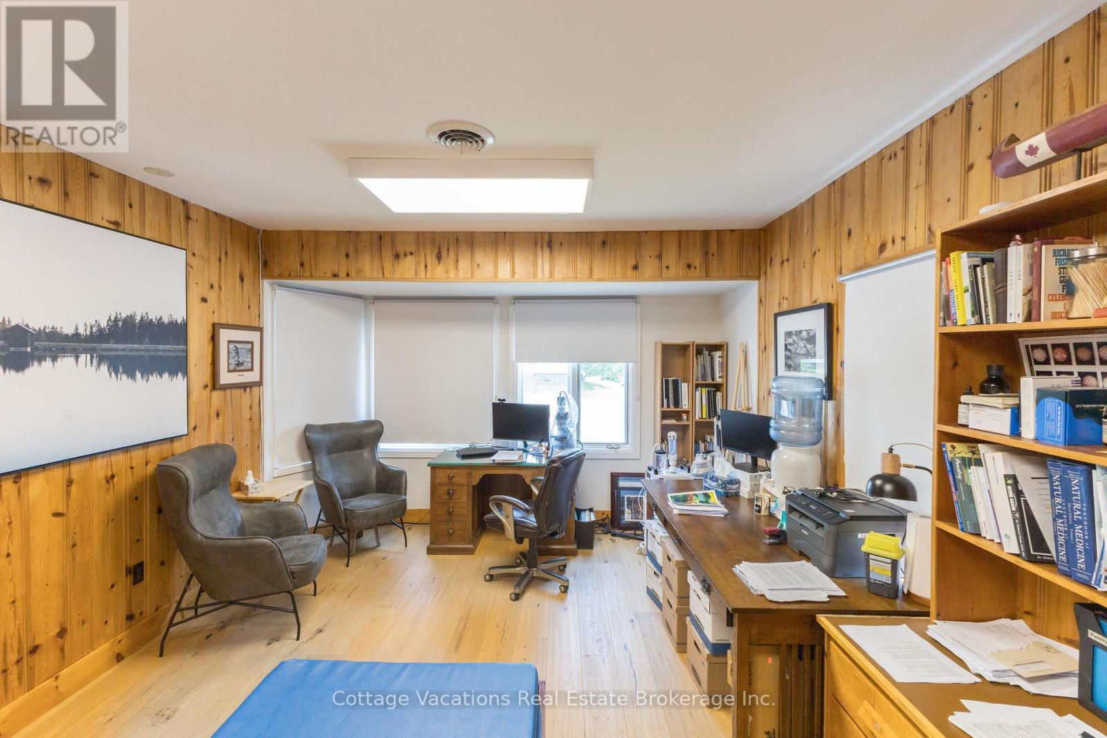 10 Brunel Road, Huntsville (Chaffey), ON