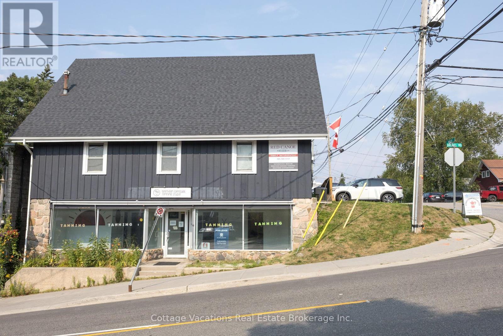 10 Brunel Road, Huntsville (Chaffey), ON