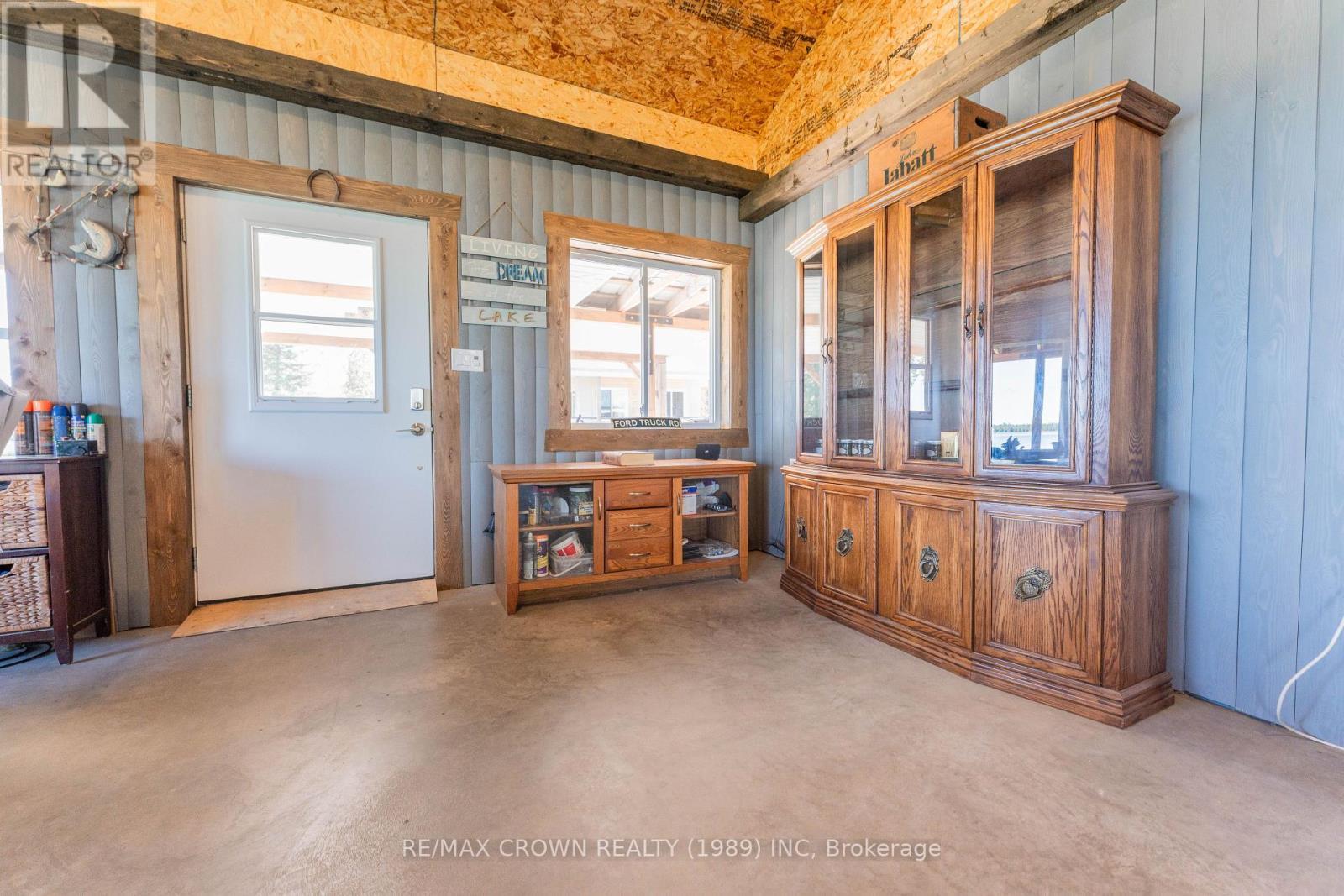 24 Shallow Lake Road W, Mattice-Val Cote, ON - Indoor Photo Showing Other Room