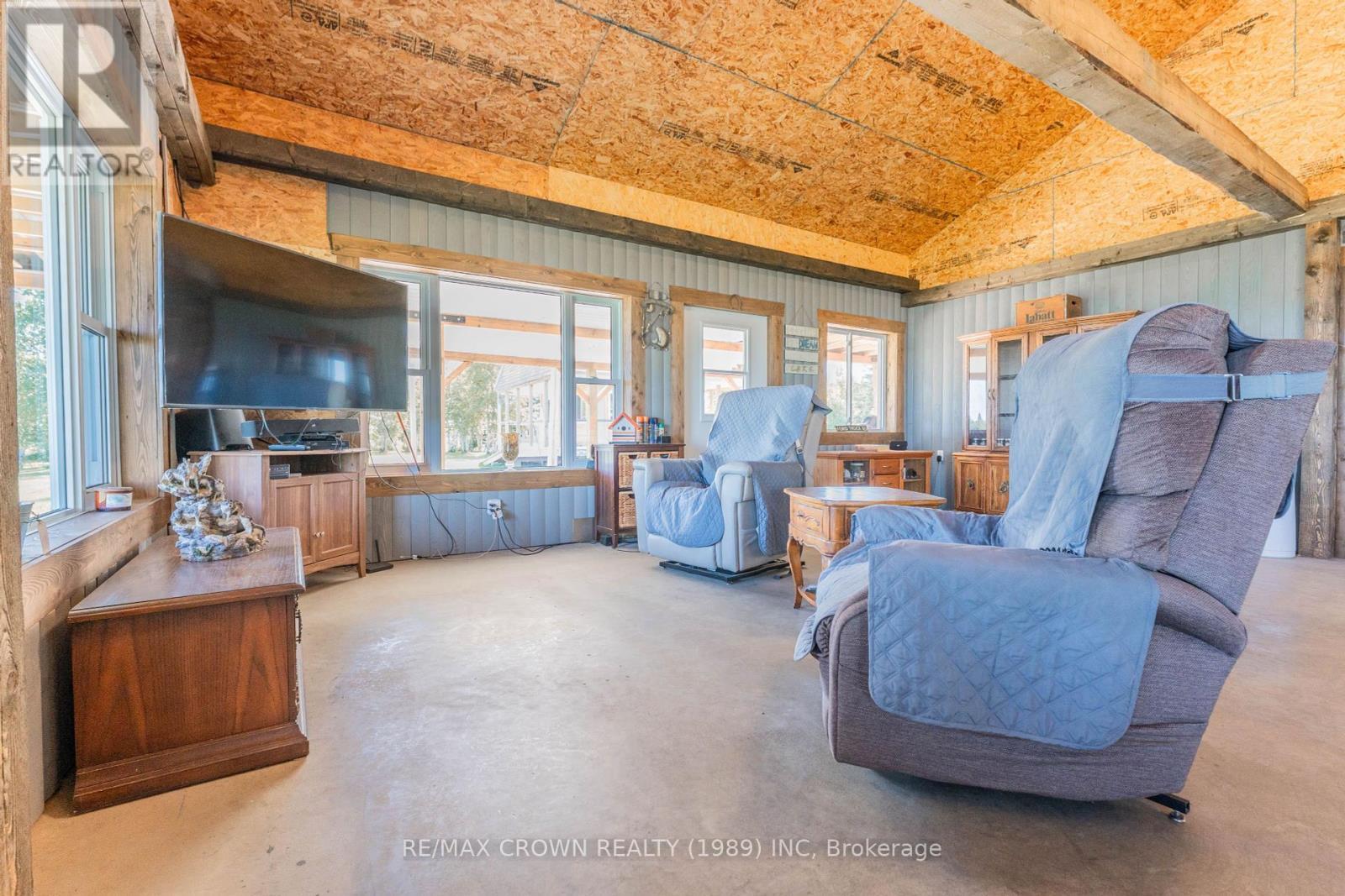 24 Shallow Lake Road W, Mattice-Val Cote, ON - Indoor