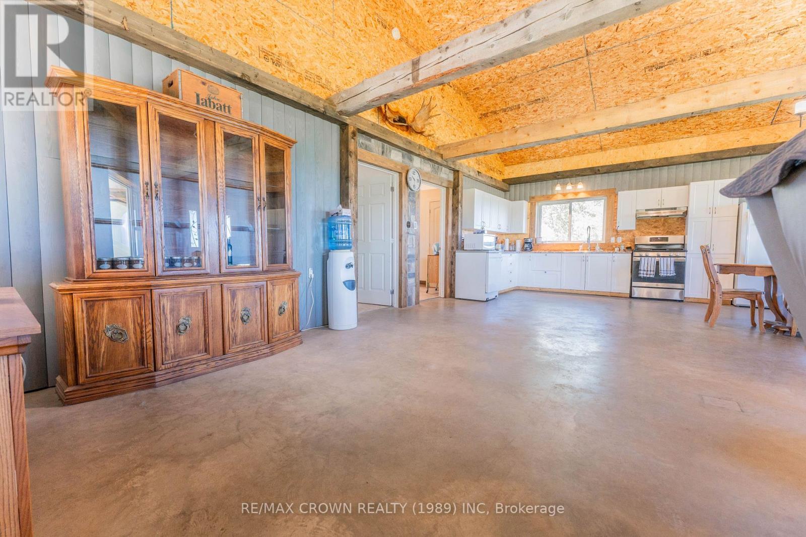 24 Shallow Lake Road W, Mattice-Val Cote, ON - Indoor Photo Showing Other Room