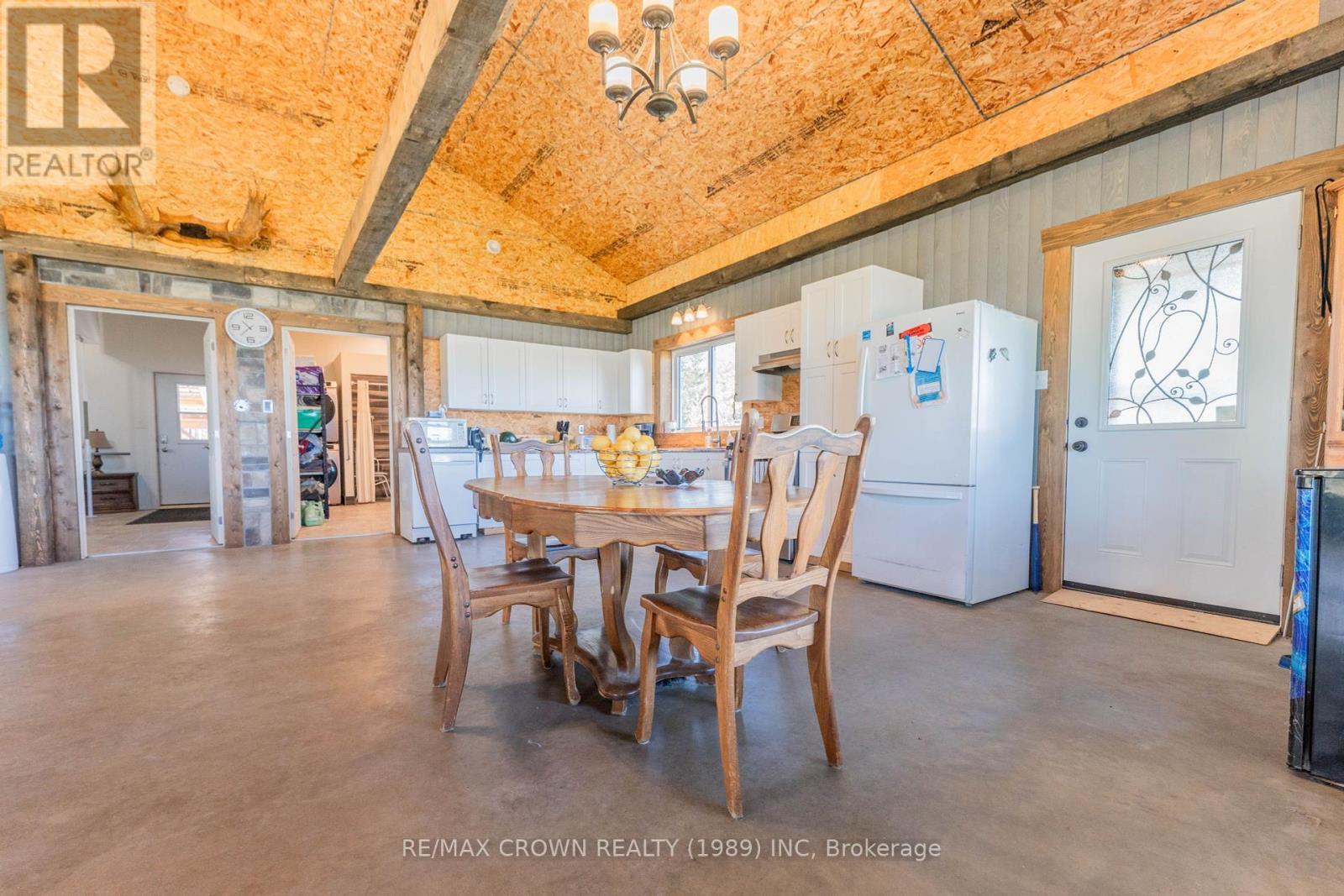 24 Shallow Lake Road W, Mattice-Val Cote, ON - Indoor Photo Showing Dining Room