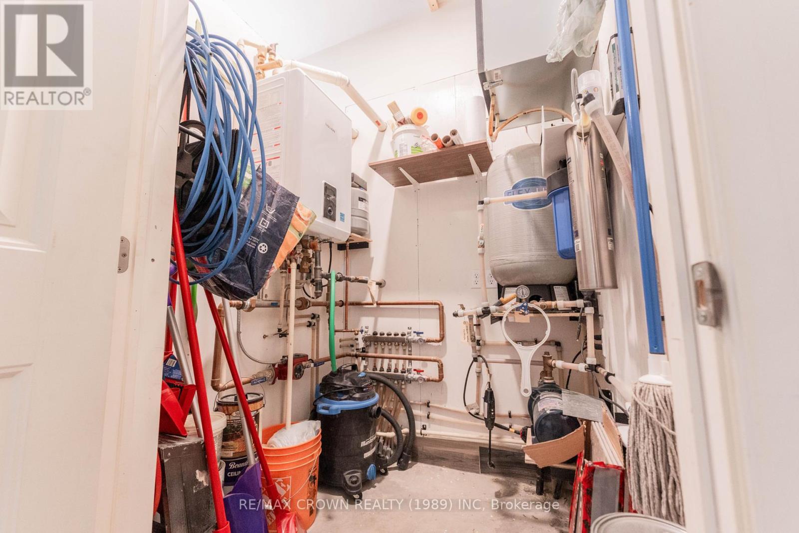 24 Shallow Lake Road W, Mattice-Val Cote, ON - Indoor