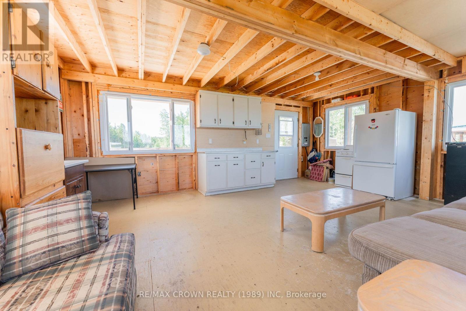 24 Shallow Lake Road W, Mattice-Val Cote, ON - Indoor