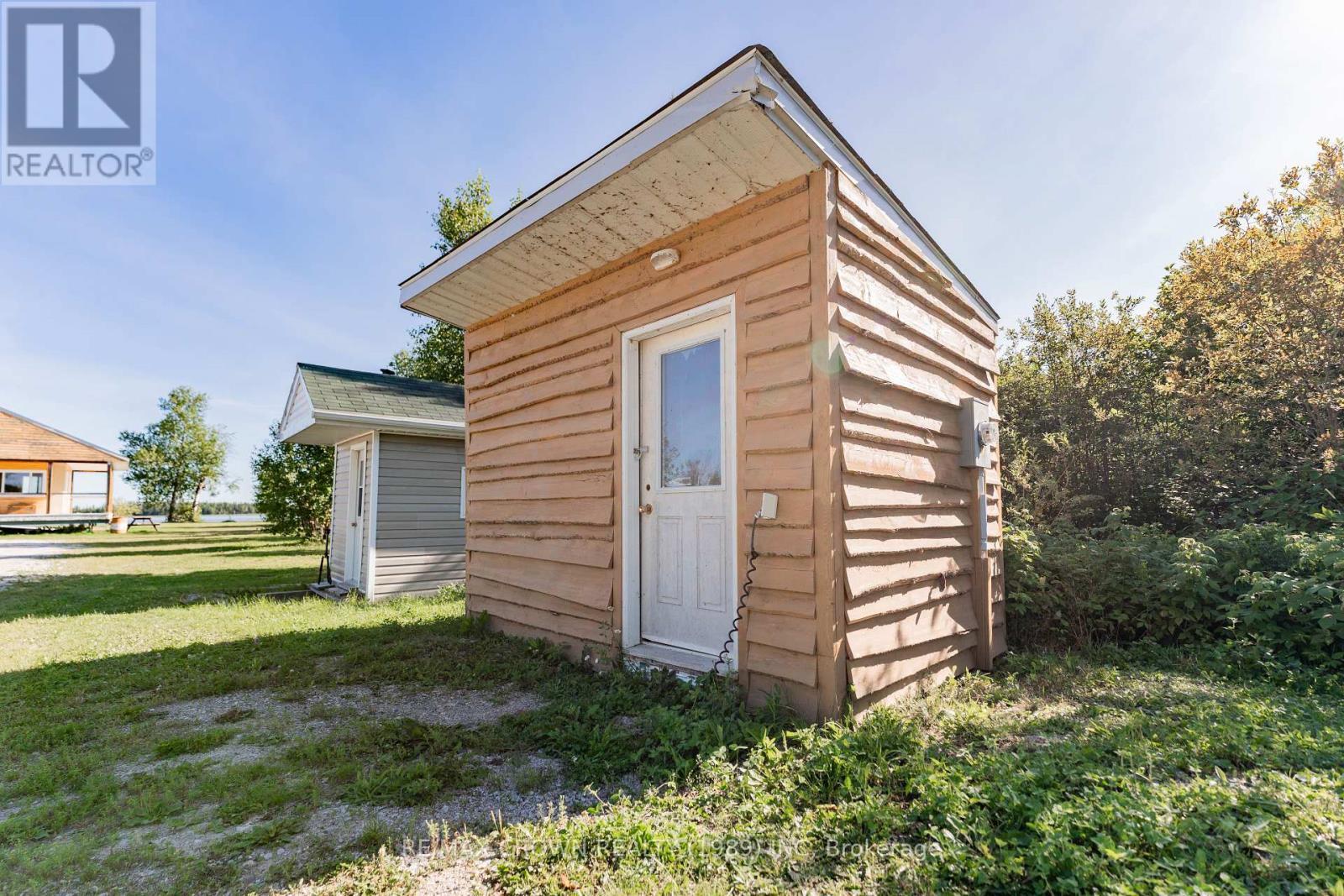 24 Shallow Lake Road W, Mattice-Val Cote, ON - Outdoor