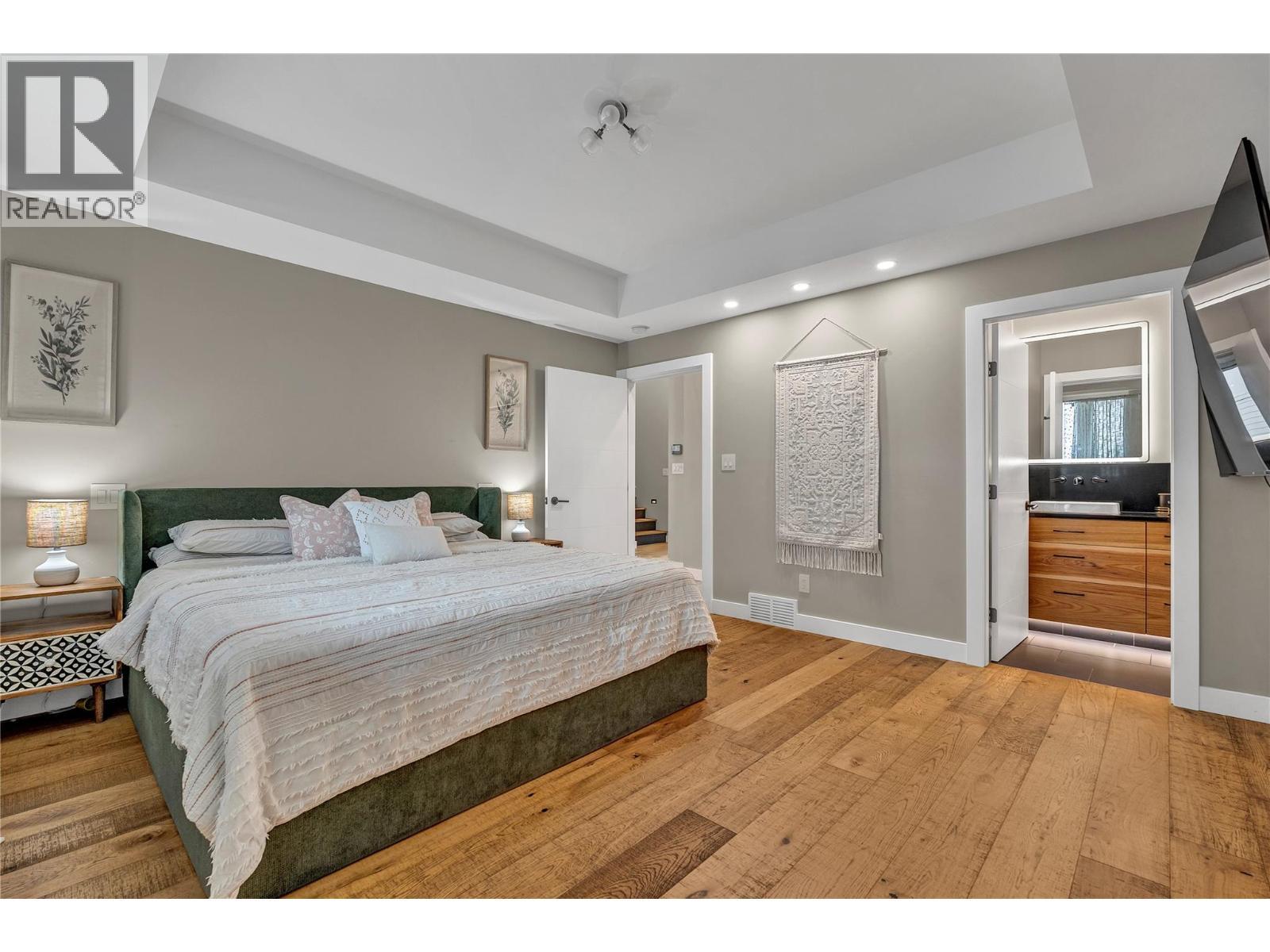 1695 Treffry Place, Summerland, BC - Indoor Photo Showing Bedroom