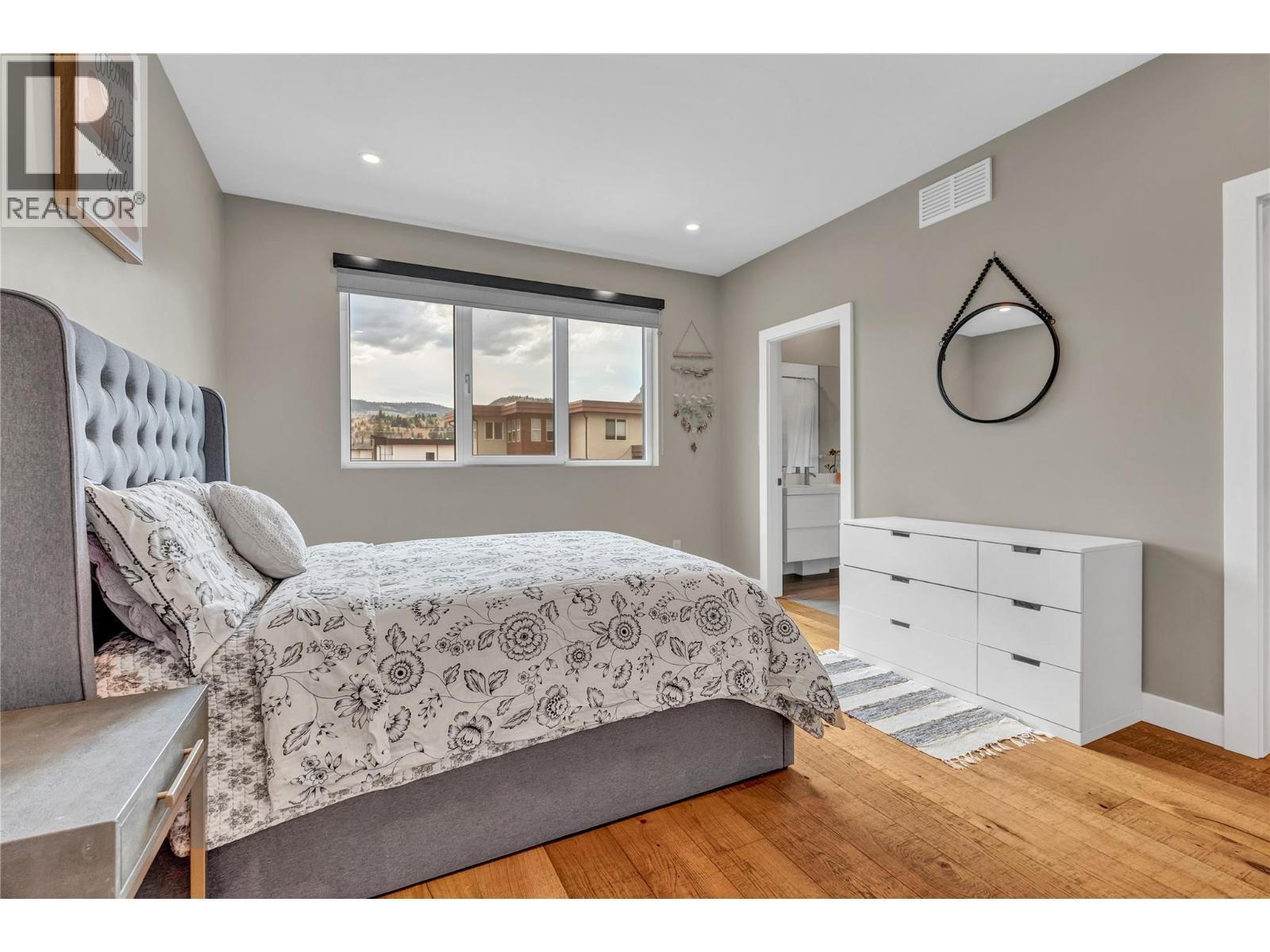 1695 Treffry Place, Summerland, BC - Indoor Photo Showing Bedroom