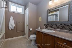 Second Floor Bathroom 4-Piece -