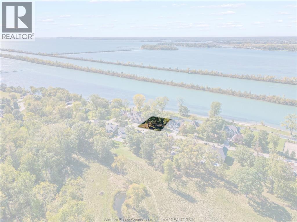 290 Crystal Bay Drive, Amherstburg, ON