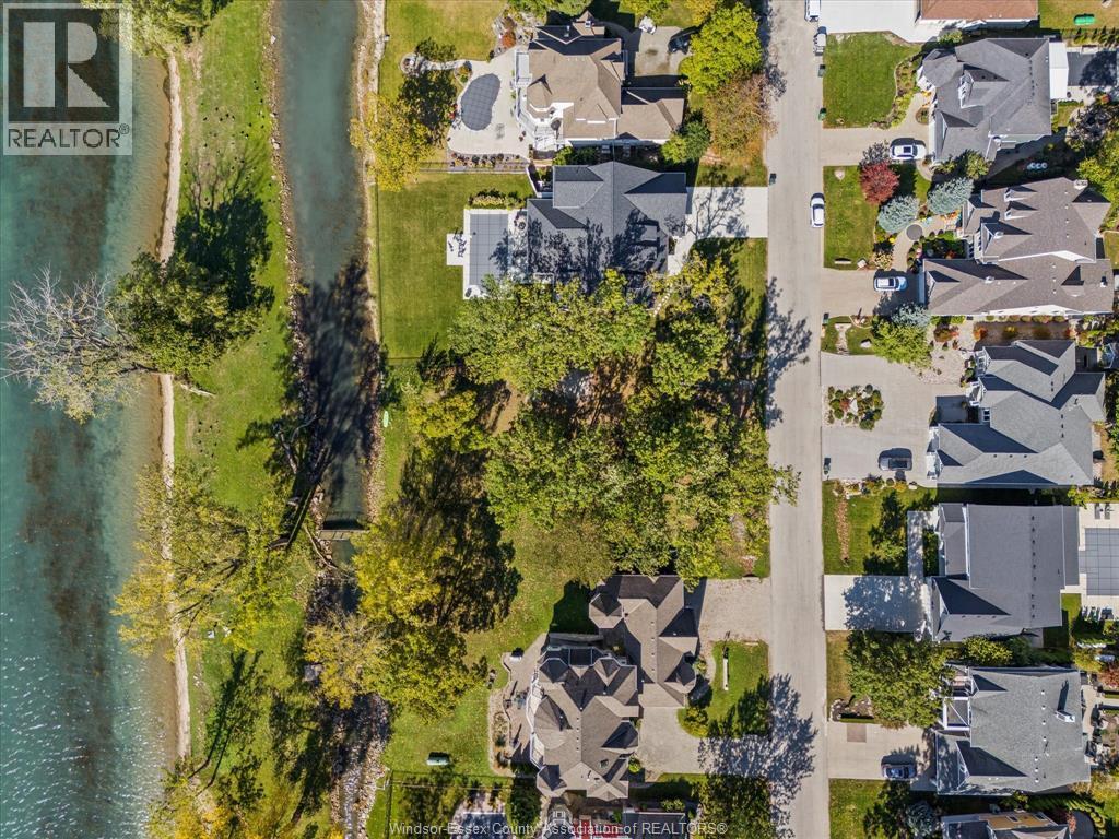 290 Crystal Bay Drive, Amherstburg, ON