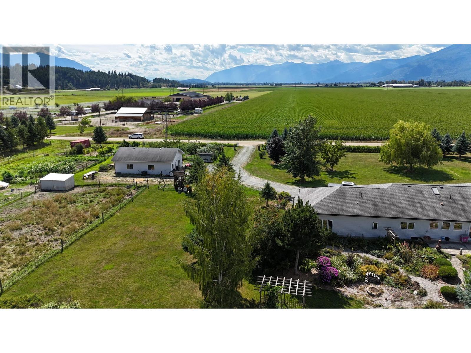 View to South - 710 Indian Road, Creston, BC - Outdoor With View