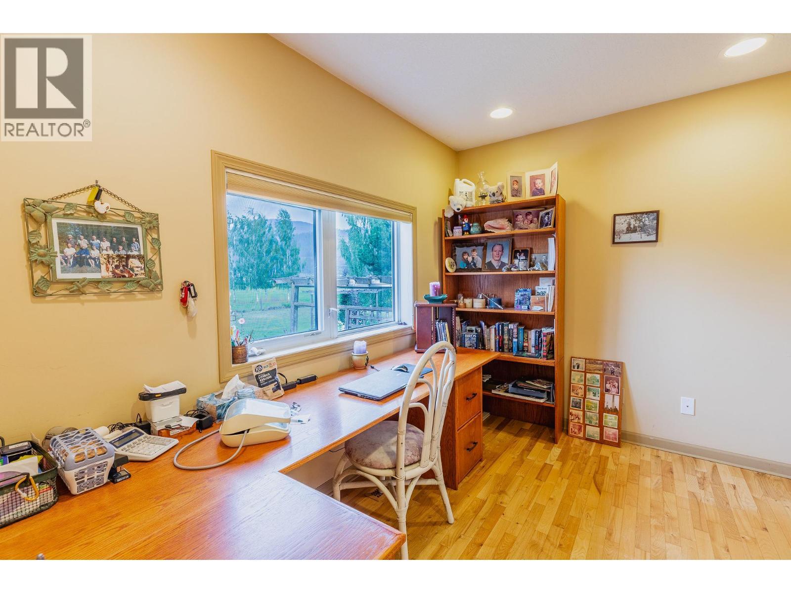 Office - 710 Indian Road, Creston, BC - Indoor Photo Showing Other Room