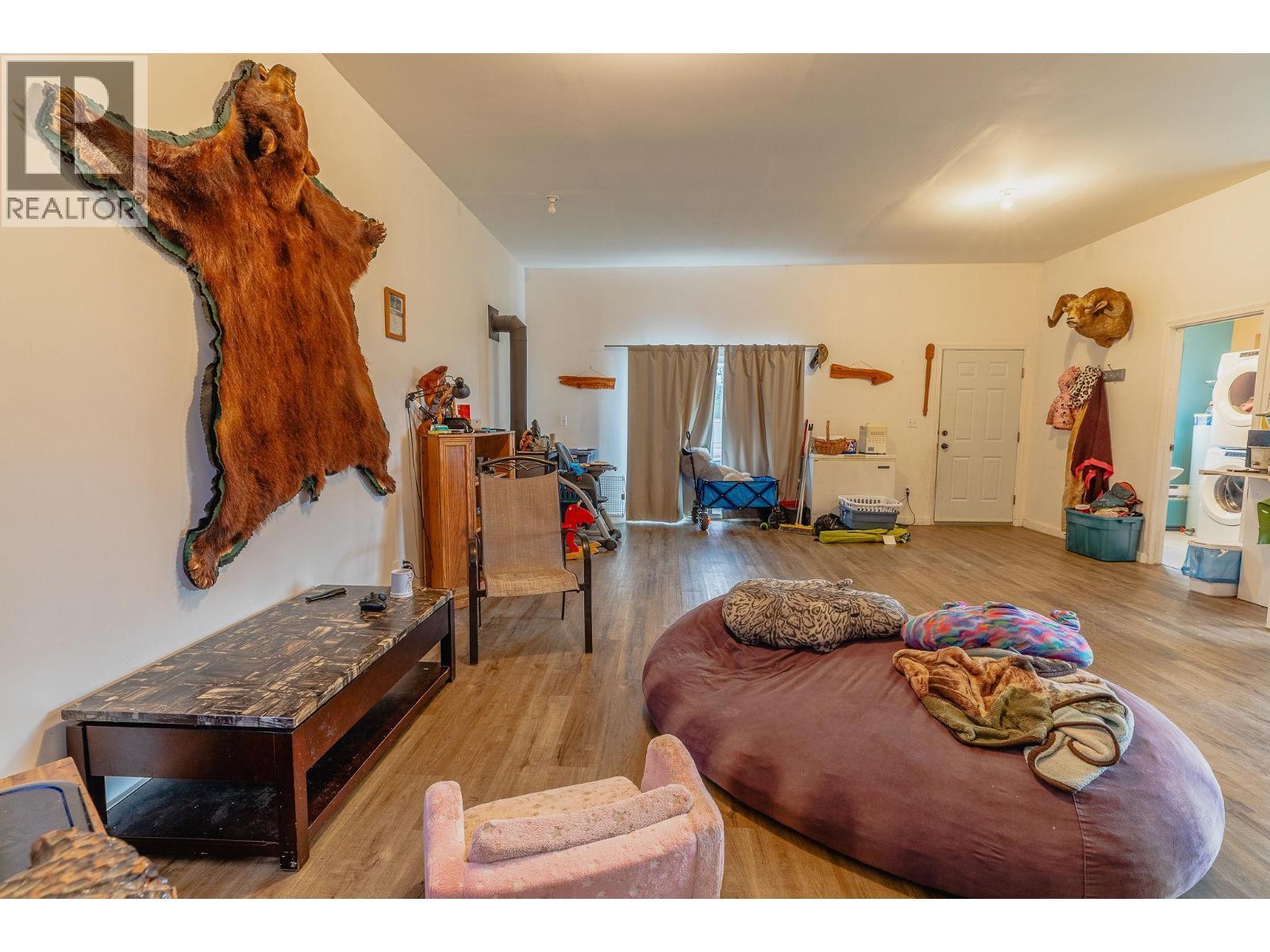 710 Indian Road, Creston, BC - Indoor