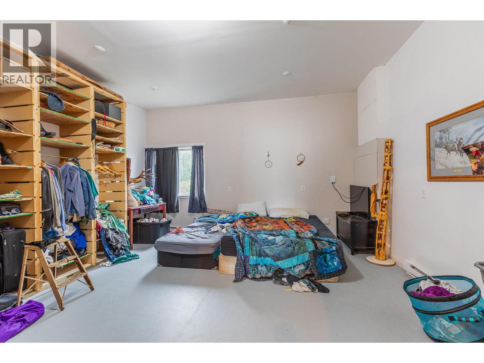 710 Indian Road, Creston, BC - Indoor