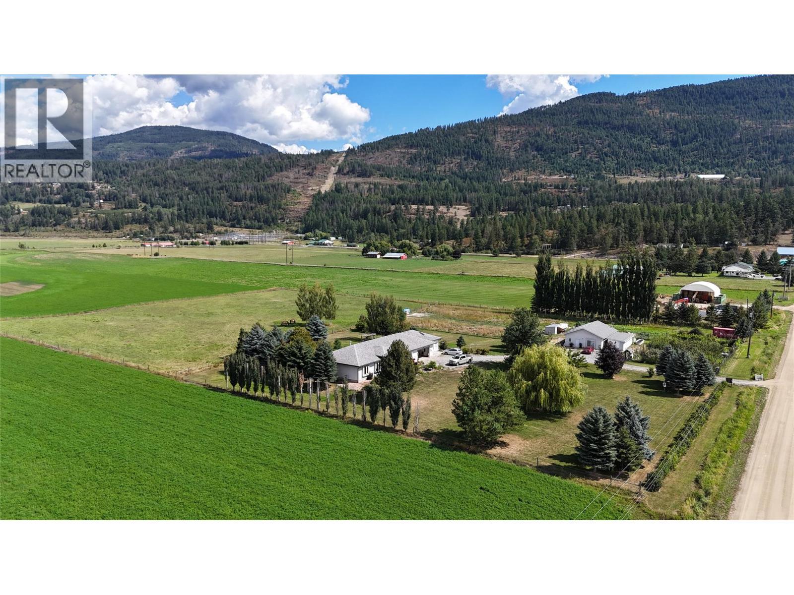 710 Indian Road, Creston, BC - Outdoor With View