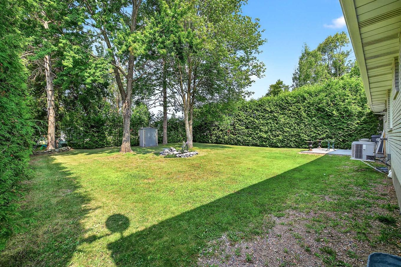 Backyard - 59 Rue Frontenac, Shawville, QC - Outdoor