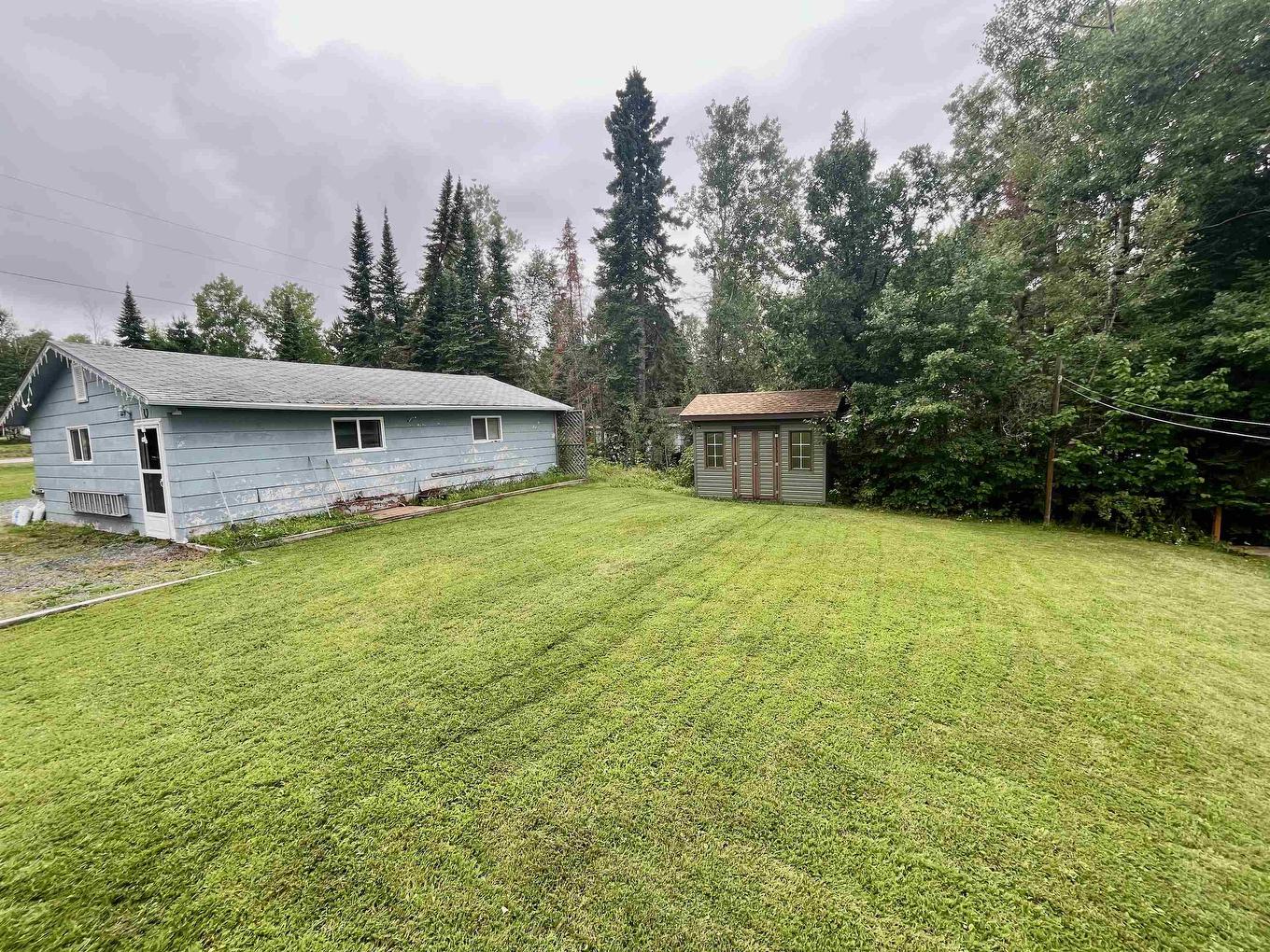 206 Mcmillan Crescent, Dryden, ON - Outdoor