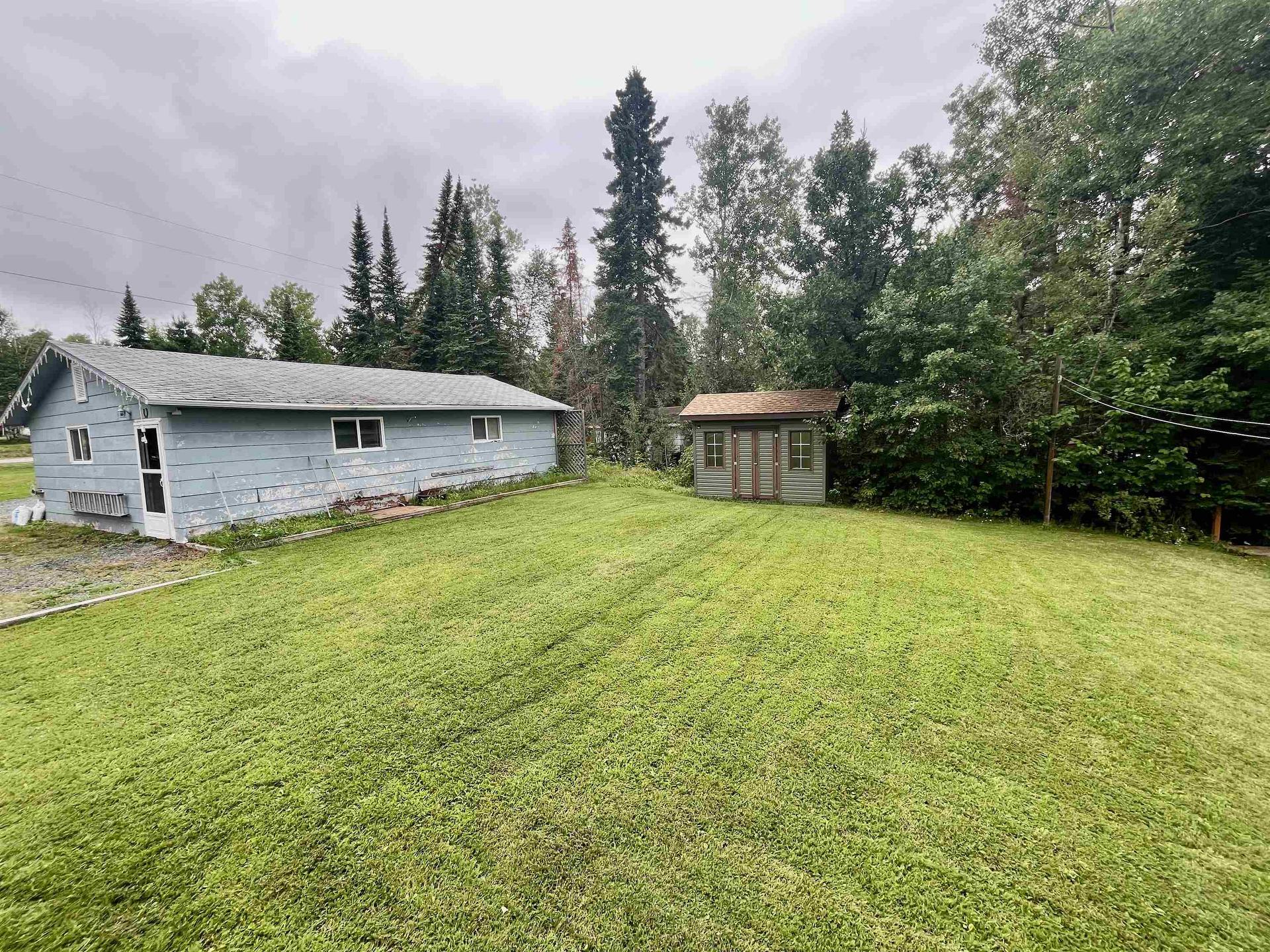 206 Mcmillan Crescent, Dryden, ON - Outdoor