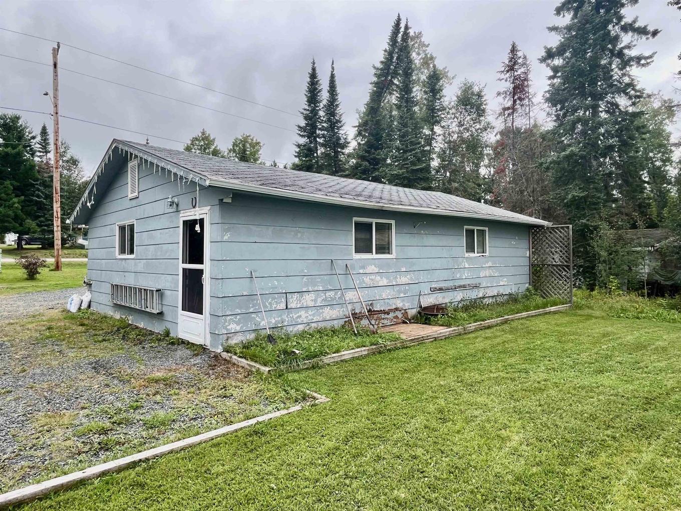 206 Mcmillan Crescent, Dryden, ON - Outdoor