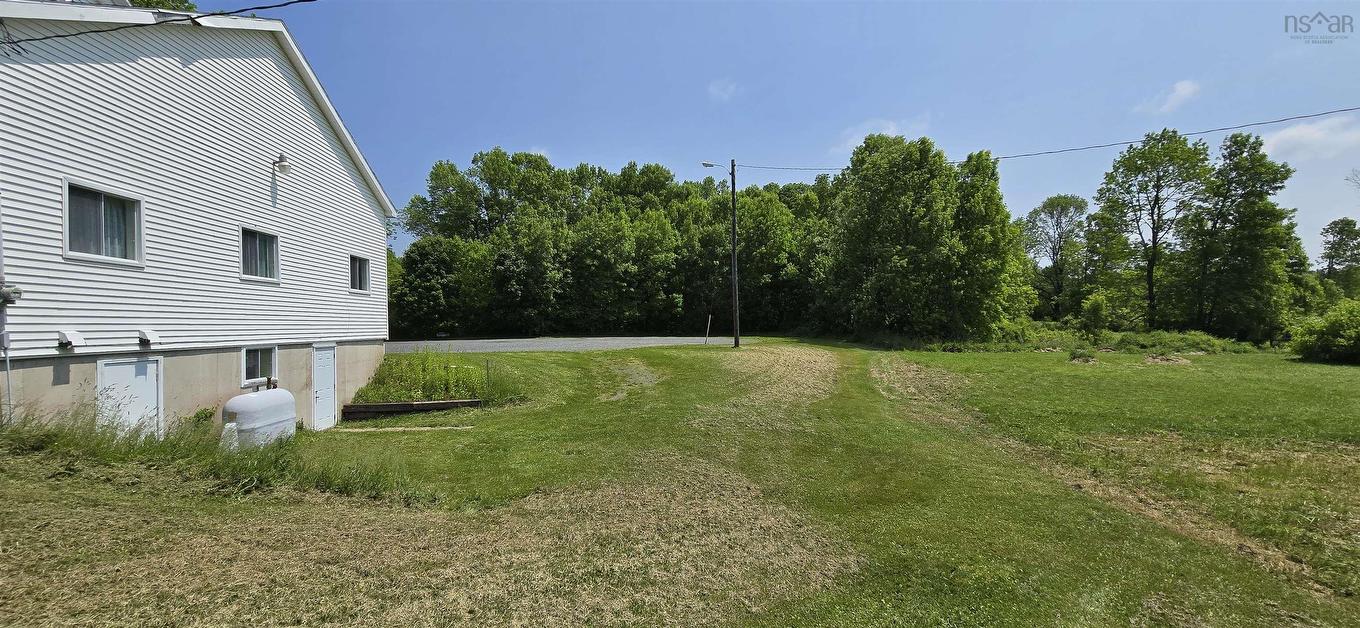 7800 14 Highway, Brooklyn, NS