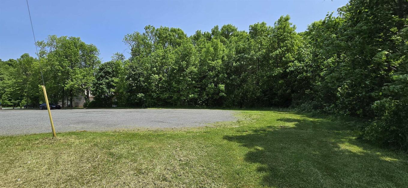 7800 14 Highway, Brooklyn, NS