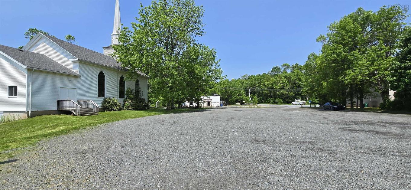 7800 14 Highway, Brooklyn, NS