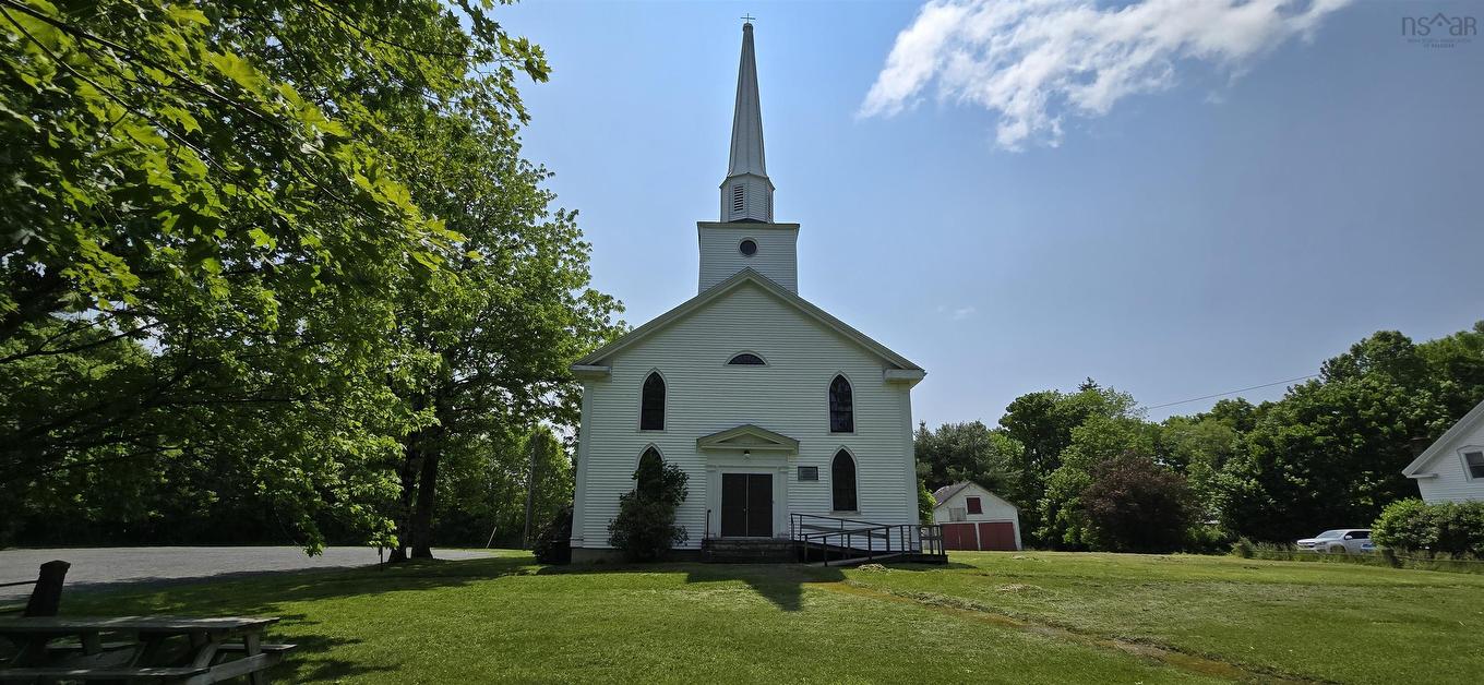 7800 14 Highway, Brooklyn, NS