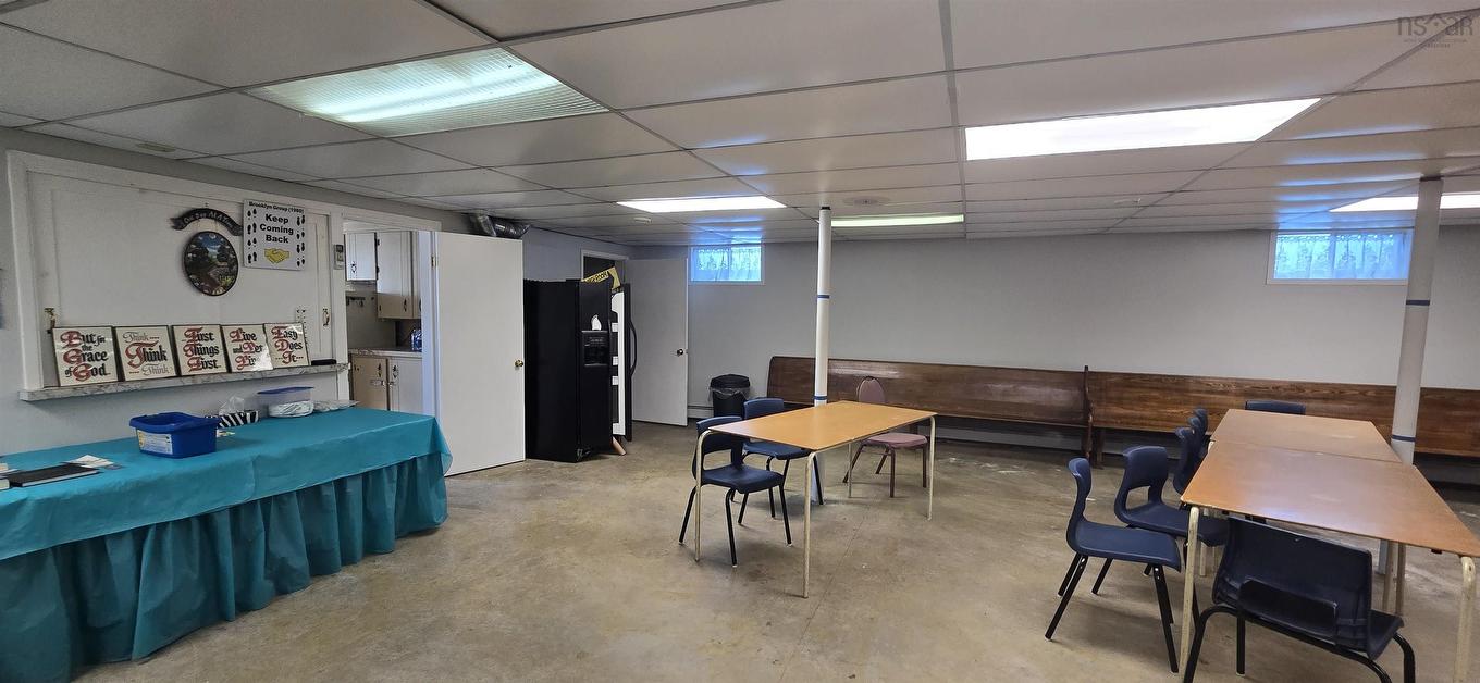 7800 14 Highway, Brooklyn, NS