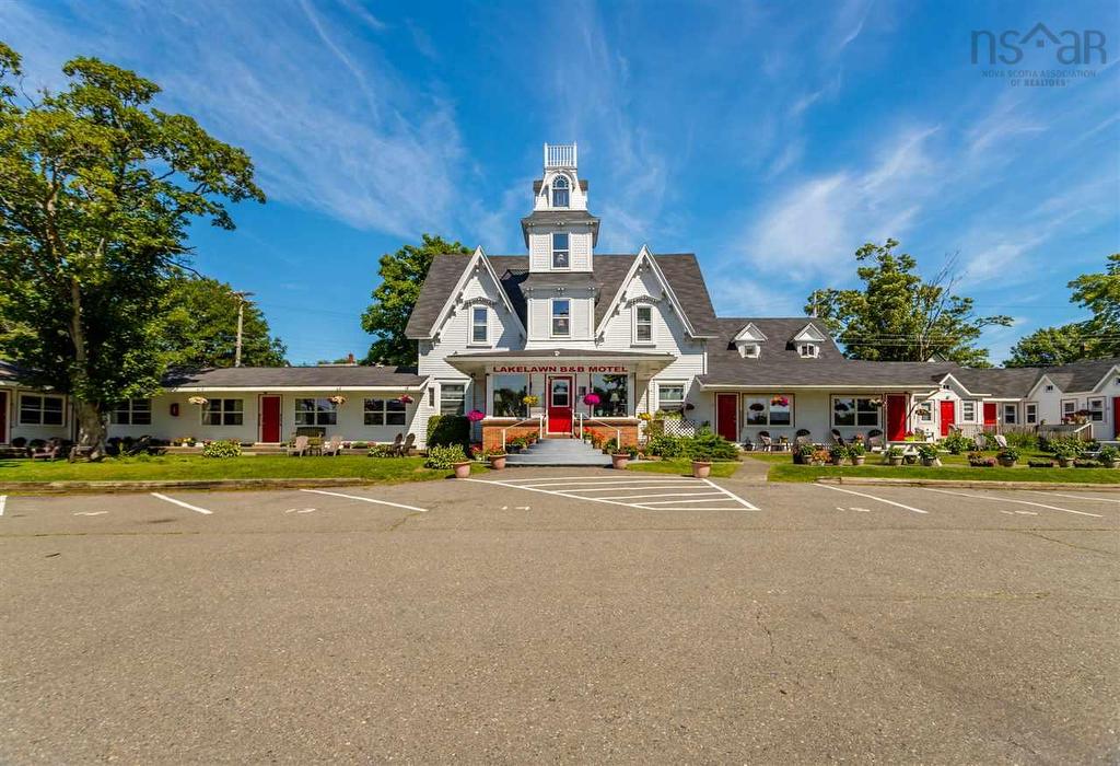 641 Main Street, Yarmouth, NS