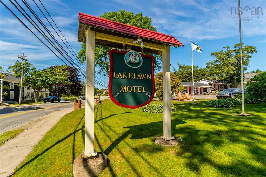 641 Main Street, Yarmouth, NS