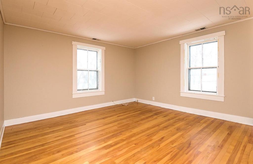 94 Hopson Street, Lunenburg, NS