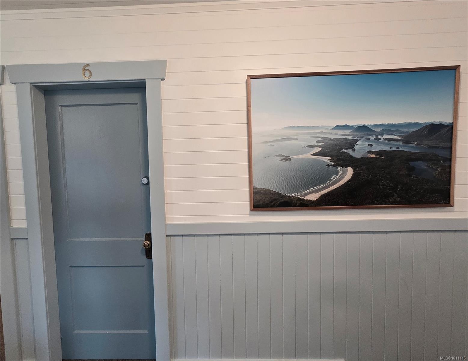 320 Main St, Tofino, BC