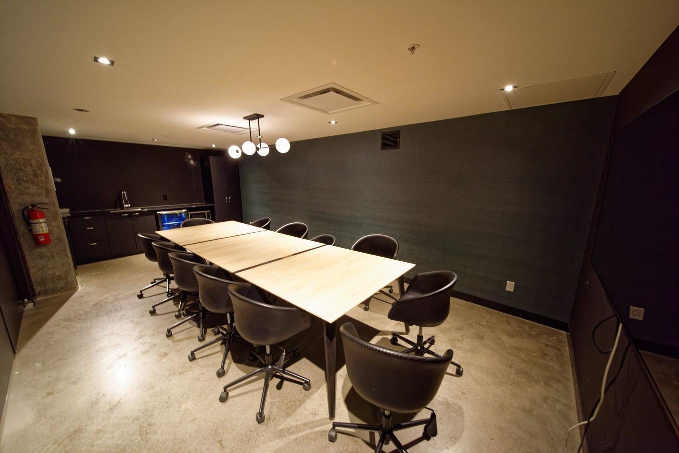 Salle de conférence - 922-7227 Boul. Newman, Montréal (Lasalle), QC - Indoor