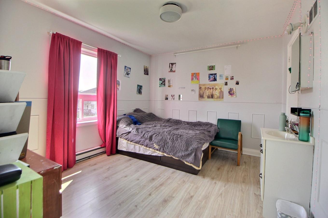 Chambre à coucher - 91 4E Avenue O., Amos, QC - Indoor Photo Showing Bedroom