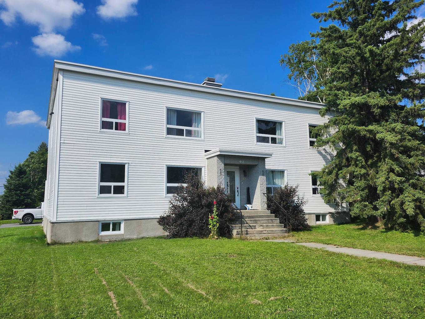 Façade - 91 4E Avenue O., Amos, QC - Outdoor