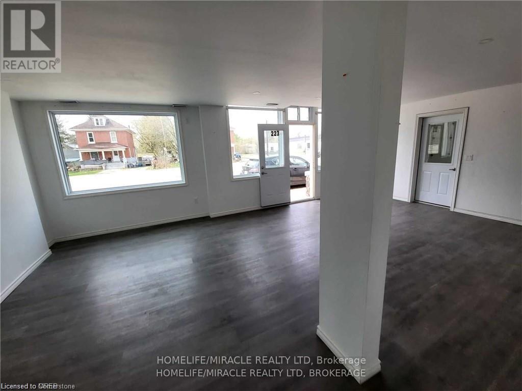 223 Garafraxa St S, West Grey, ON