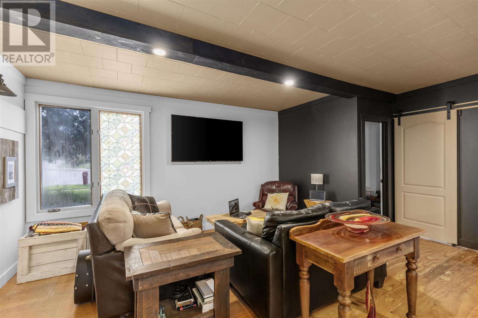 1195 Richard St, Richards Landing, ON