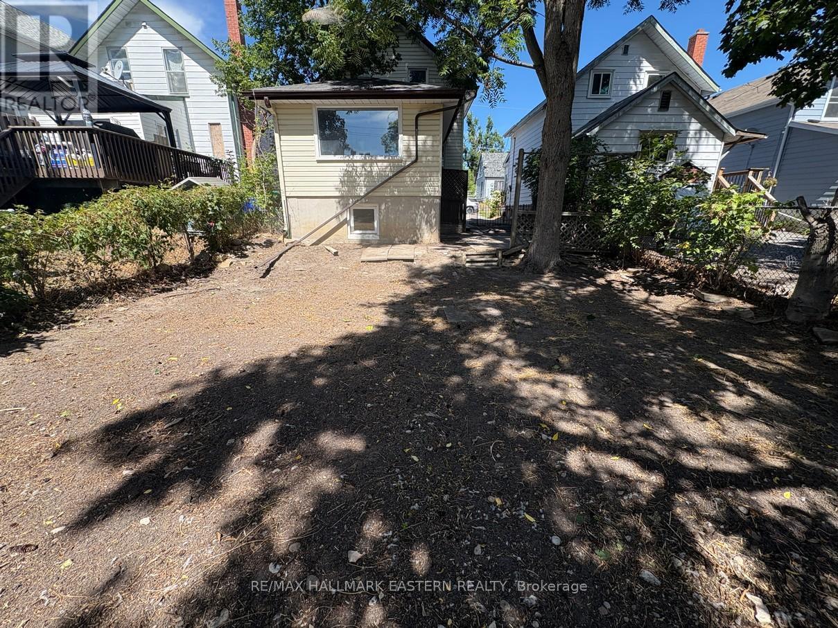 581 Paterson Street, Peterborough Central (South), ON - Outdoor