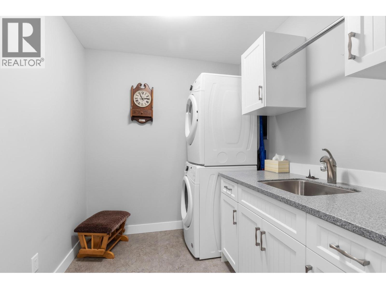 2067 Mallard Drive, Westbank, BC - Indoor Photo Showing Laundry Room