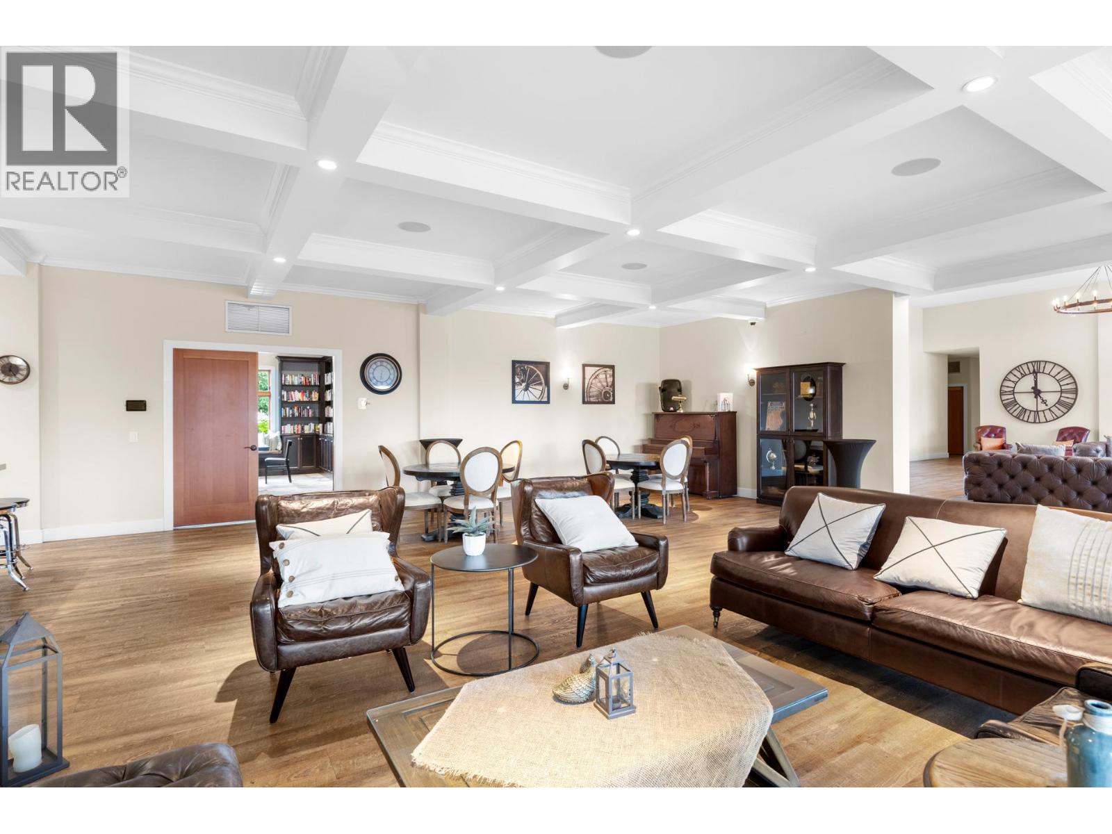 2067 Mallard Drive, Westbank, BC - Indoor Photo Showing Living Room