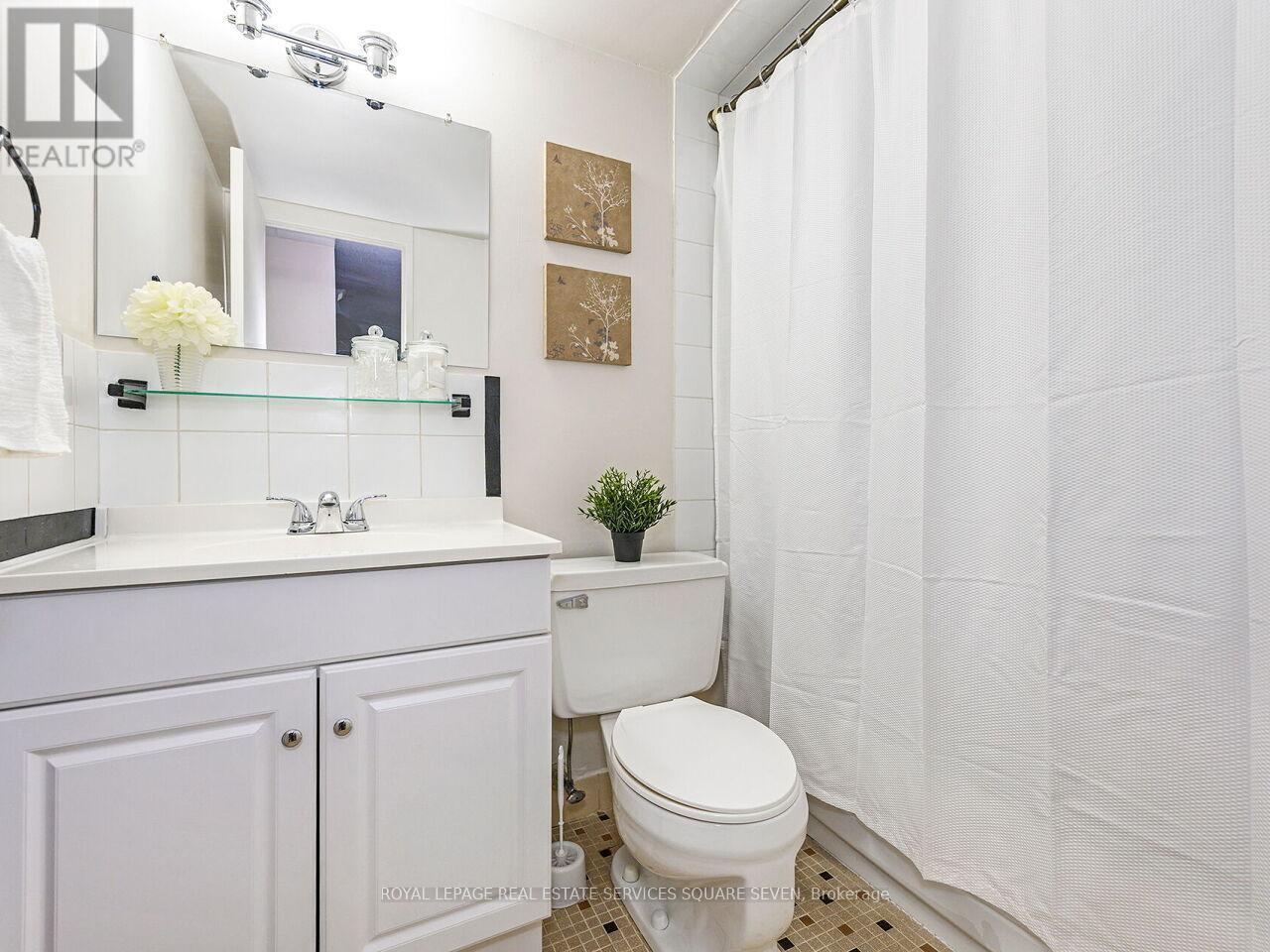 1109 - 3120 Kirwin Avenue, Mississauga, ON - Indoor Photo Showing Bathroom