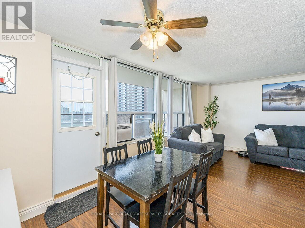 1109 - 3120 Kirwin Avenue, Mississauga, ON - Indoor