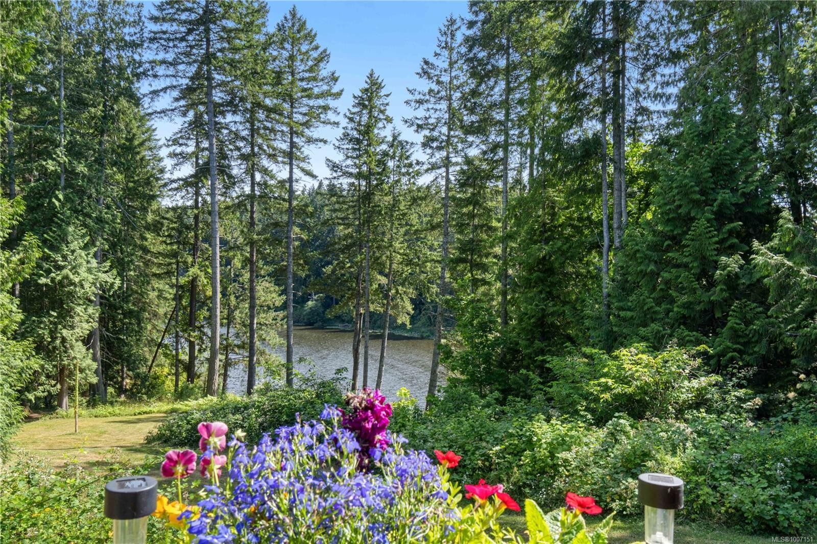 1813 Rugg Rd, Nanaimo, BC