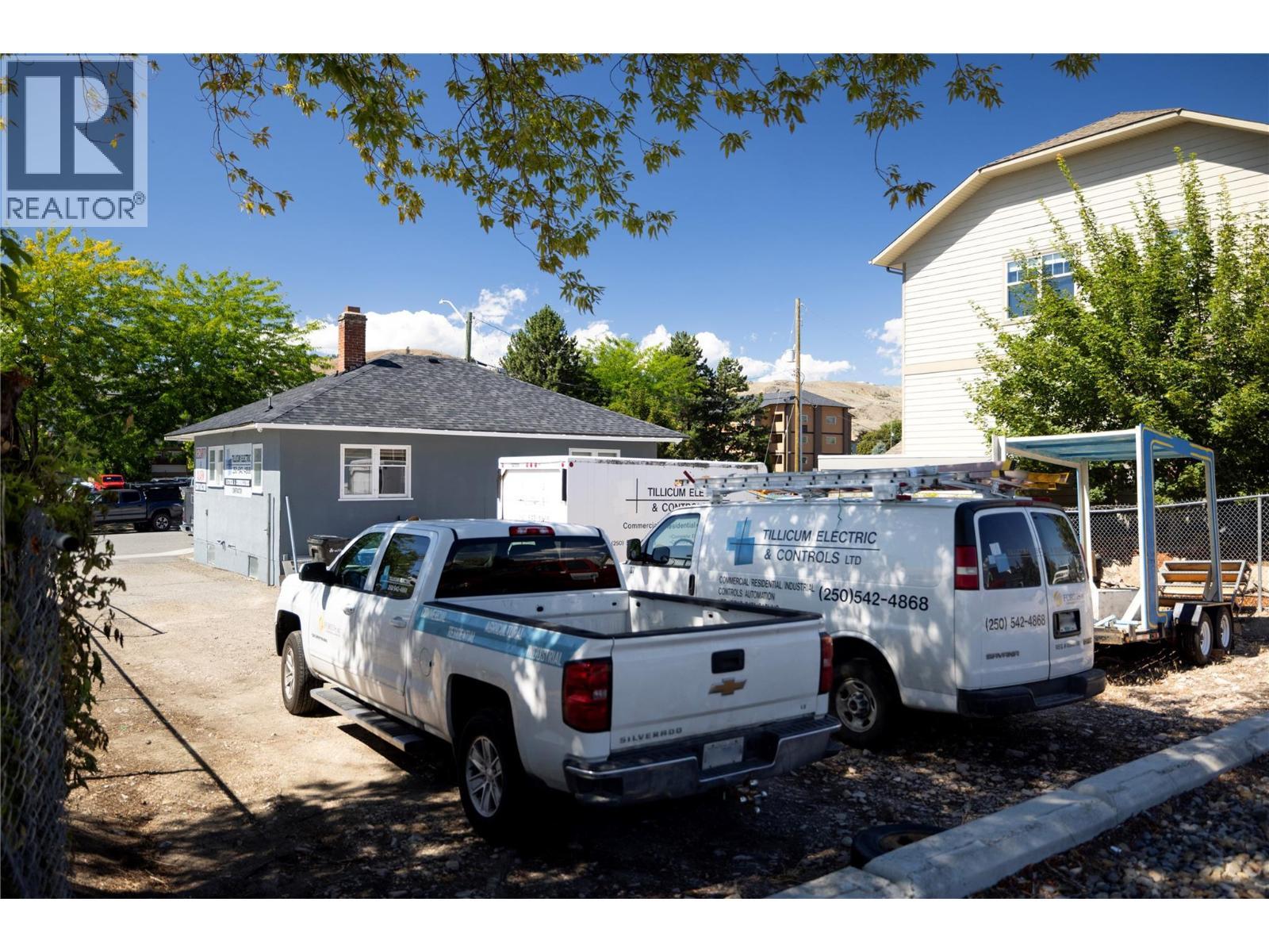 3703 28A Street, Vernon, BC - Outdoor