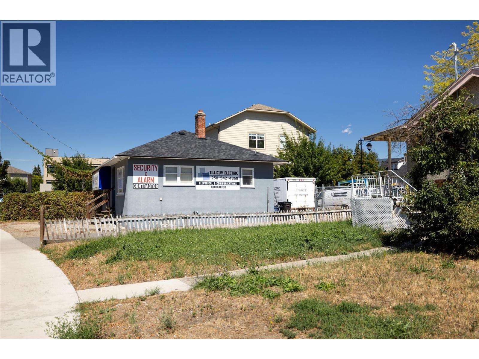 3703 28A Street, Vernon, BC - Outdoor