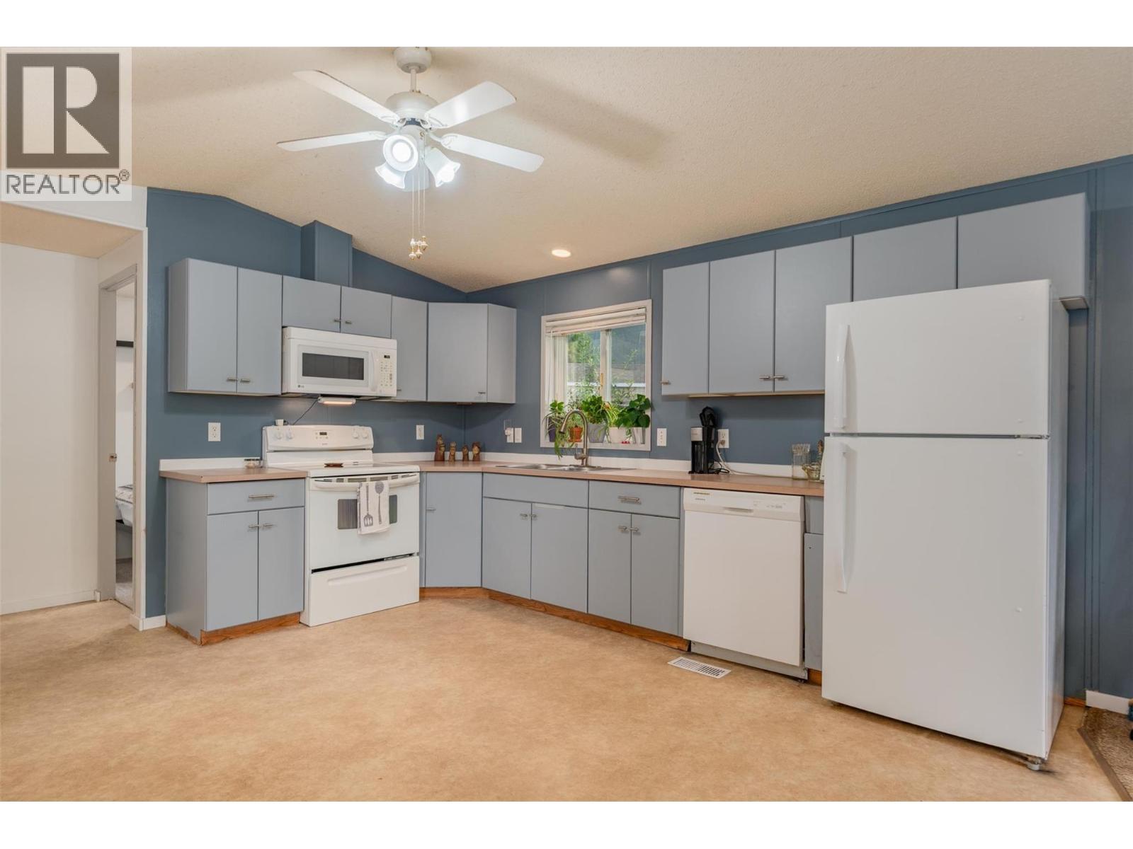 891 Monte Vista Drive Unit# 24, Rossland, BC